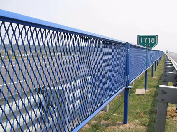 公路护栏网