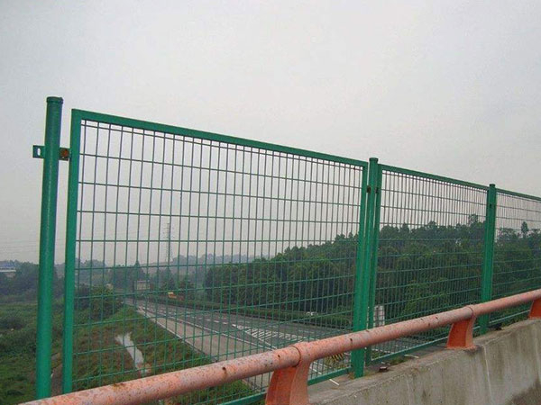 高架桥护栏网